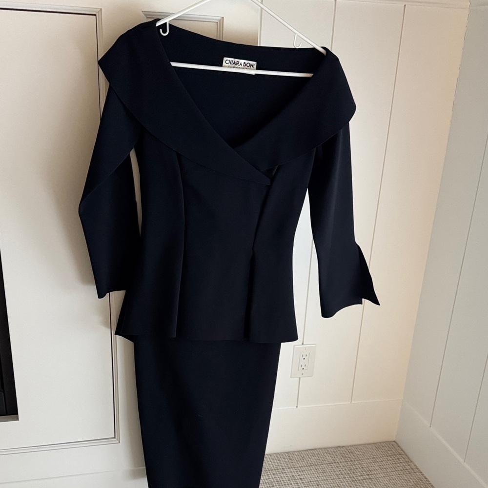 Chiara Boni Elegant Black Ensemble